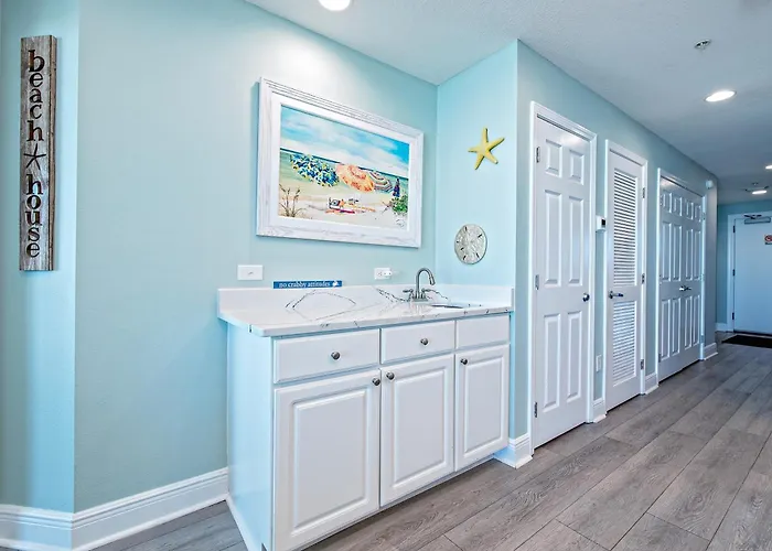 San Carlos 307 - Beachfront - Sleeps 8 - Prickett