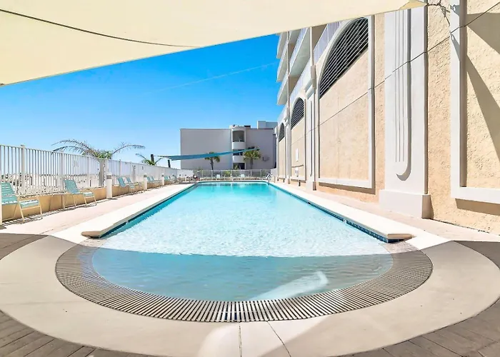 San Carlos 307 - Beachfront - Sleeps 8 - Prickett